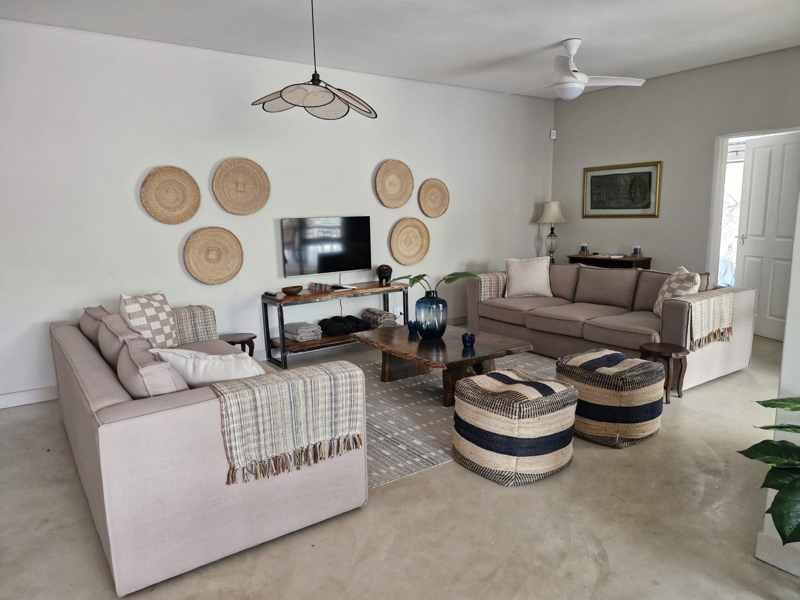 Living room 2